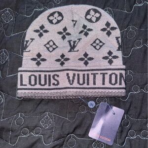 Louis Vuitton Monogram Gray and Black Knit Hat